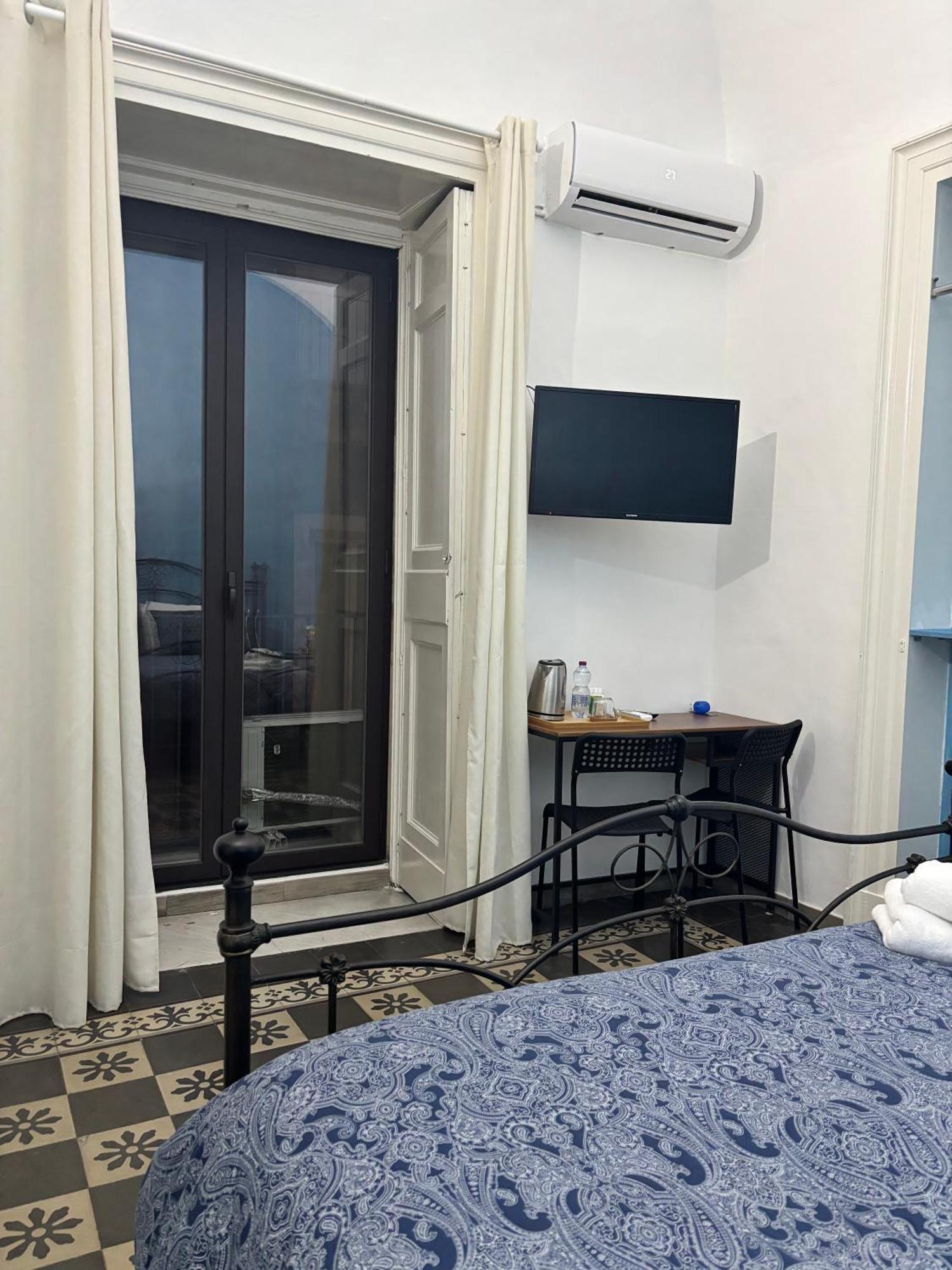 Il Teatro Rooms Катания Экстерьер фото