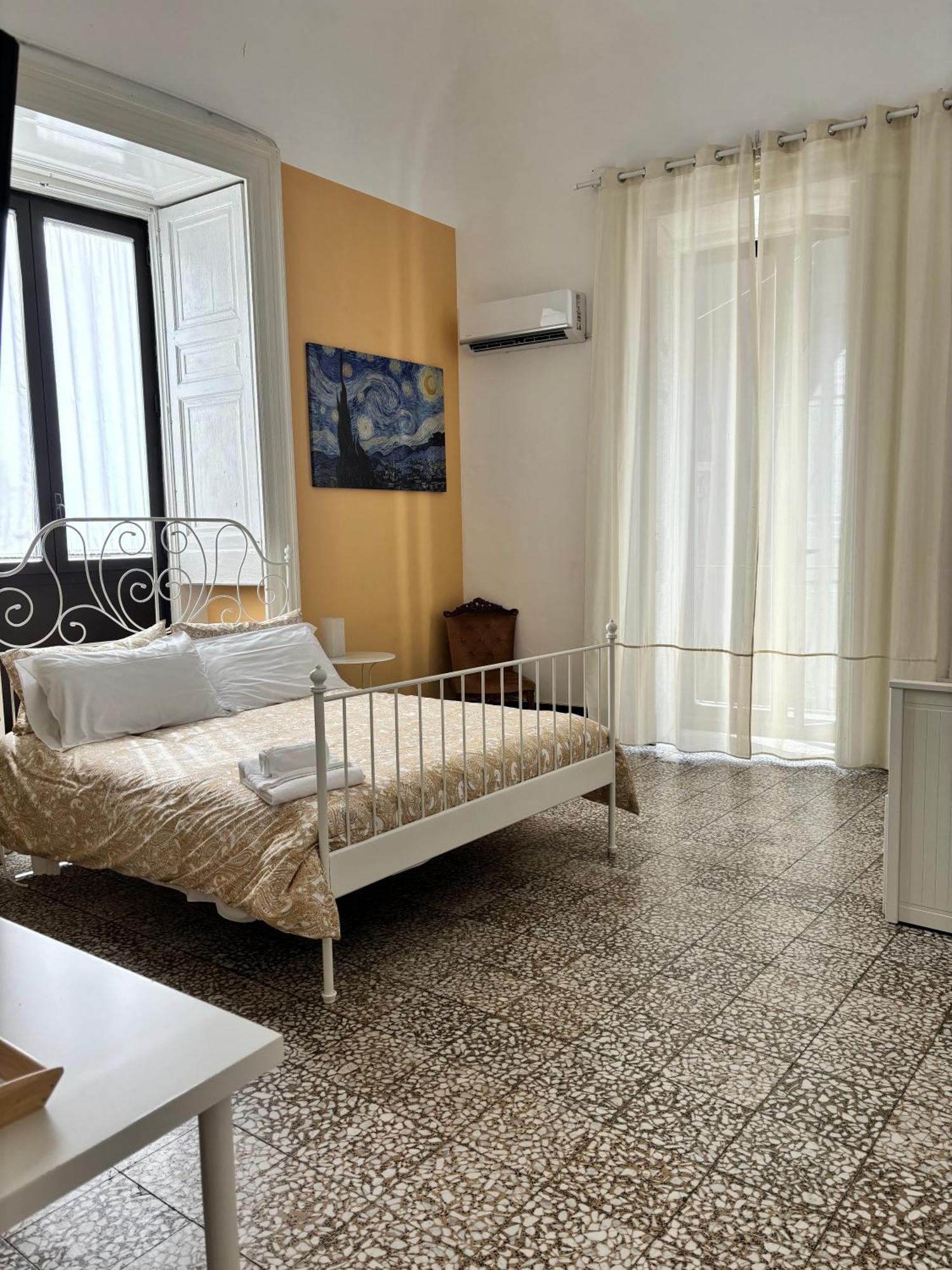 Il Teatro Rooms Катания Экстерьер фото