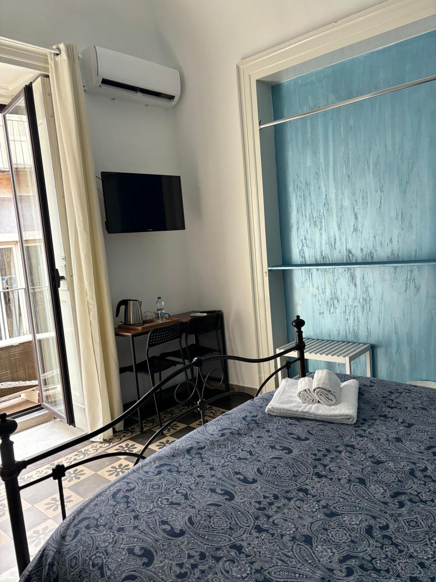 Il Teatro Rooms Катания Экстерьер фото