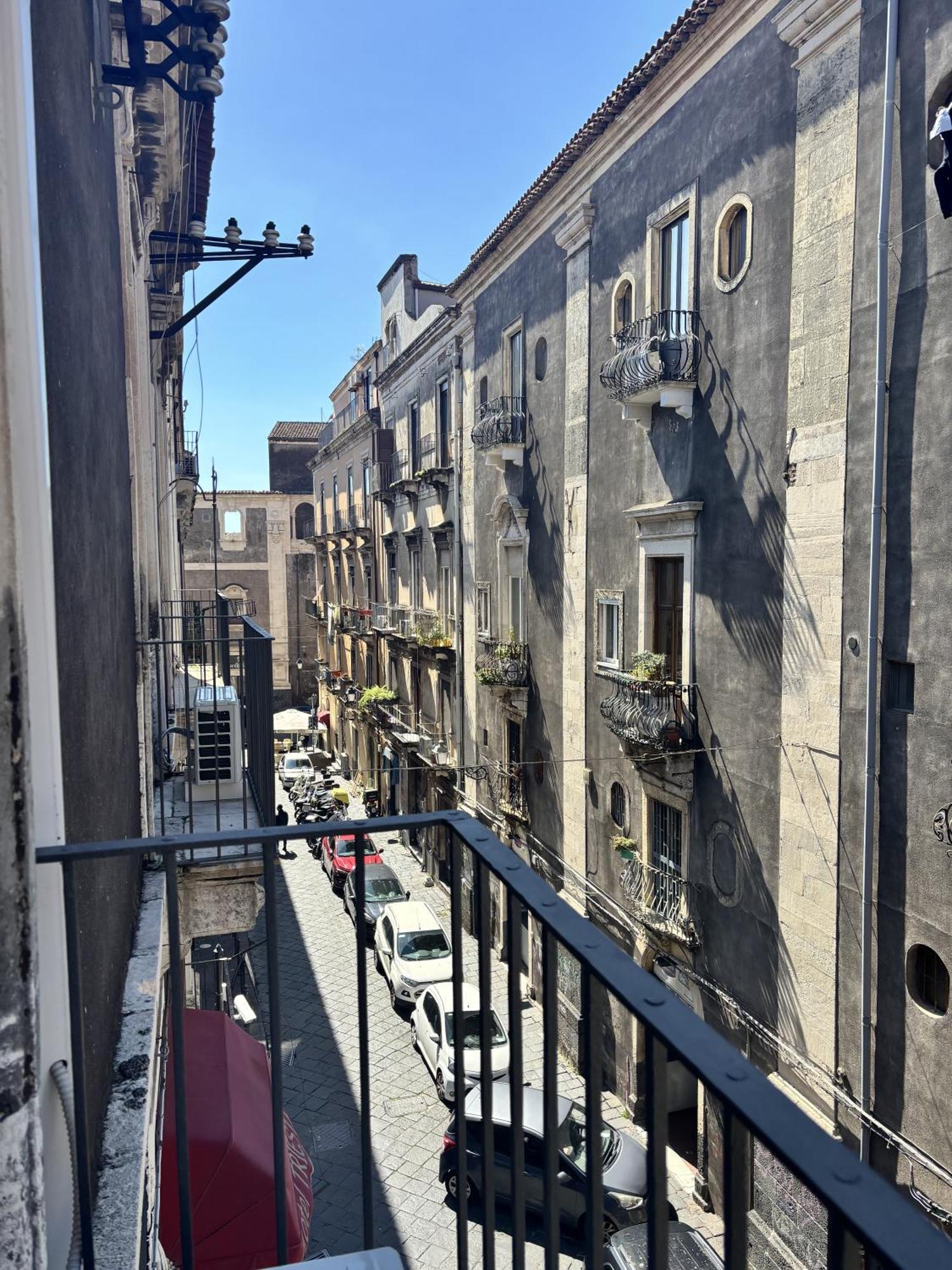 Il Teatro Rooms Катания Экстерьер фото